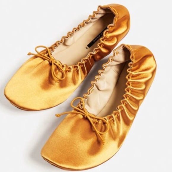 Zara Shoes - NWT foldable Gold Zara ballet slipper SZ 38 7 1/2